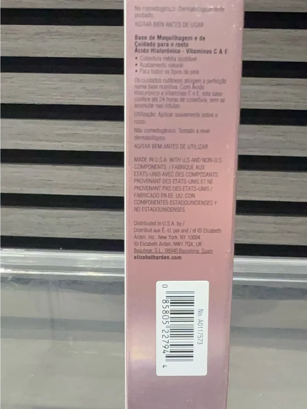 Elizabeth Arden Flawless Finish Skincaring Foundation 640N
